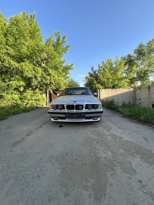 Продам бмв 520i vanos