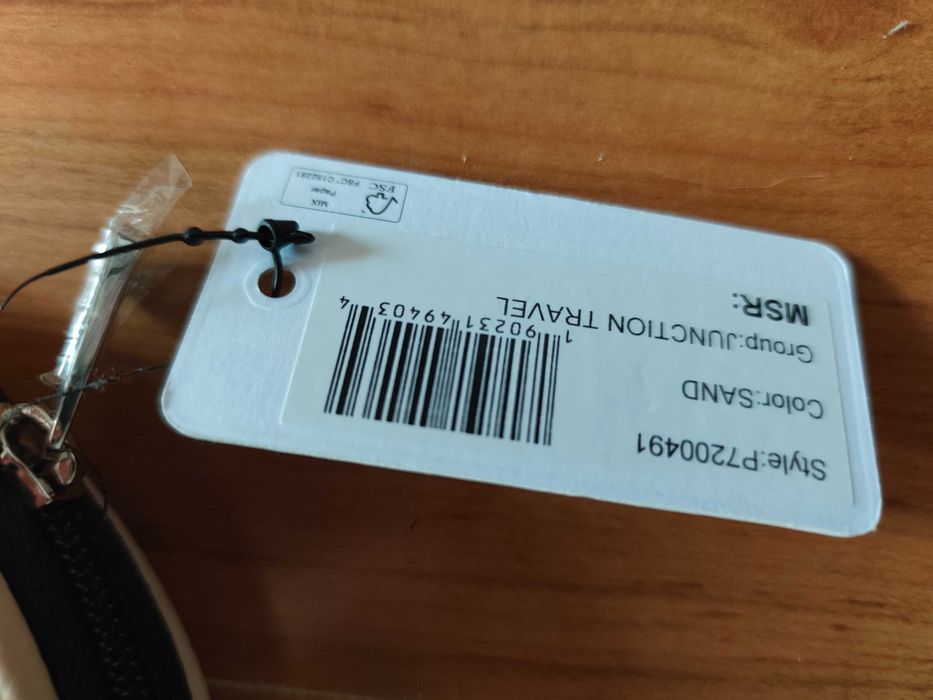 Дамски несесер Guess