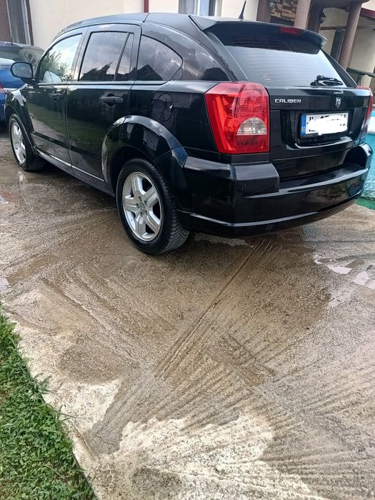 Dodge caliber 2.0 crd estetic ară bine fara rugină și mecanic ok km 200994