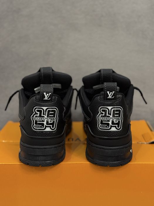 LV skates negrii marimea 43