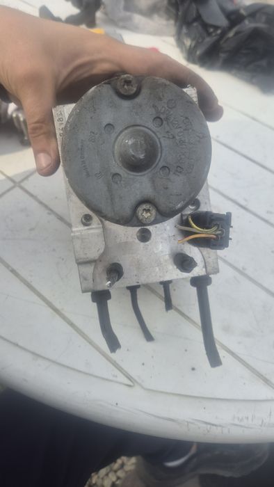 ABS за Тойота Авенсис Т25 и Корола Версо 2003- 2008г