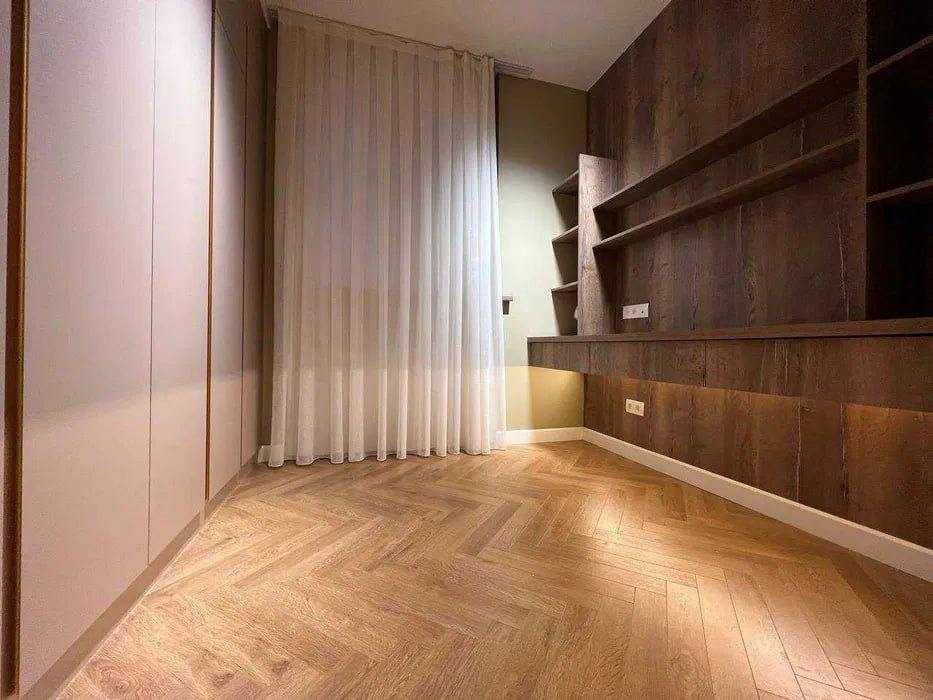 4-комн., 140 м², центр, метро Хамида Алимджана, этаж 2/4 `