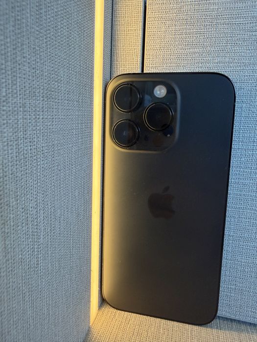 Продам свой iphone 14pro 256Gb Space Black