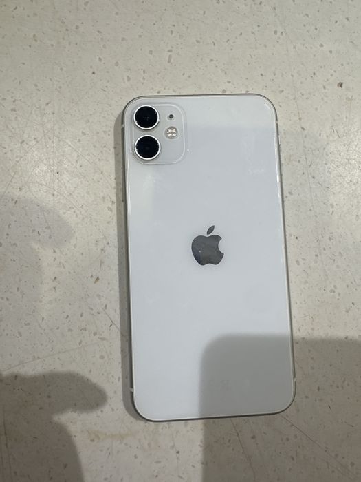 Продам 11 iphone 128 gb память