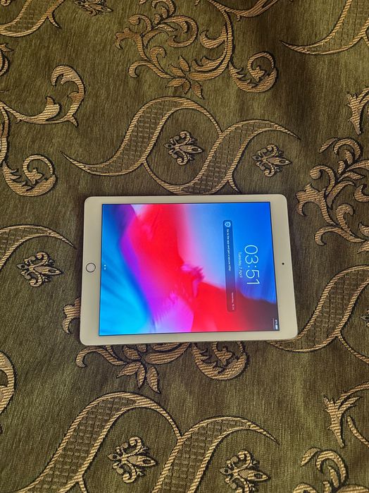 iPad Air 2           .