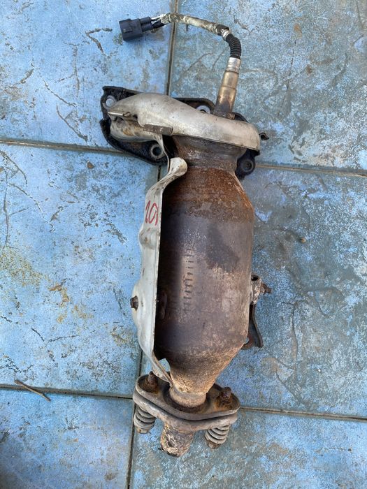 Катализатор 1.0i 68hp CFA 384f Ситроен Ц1 1.0 68кс Toyota Aygo 68hp