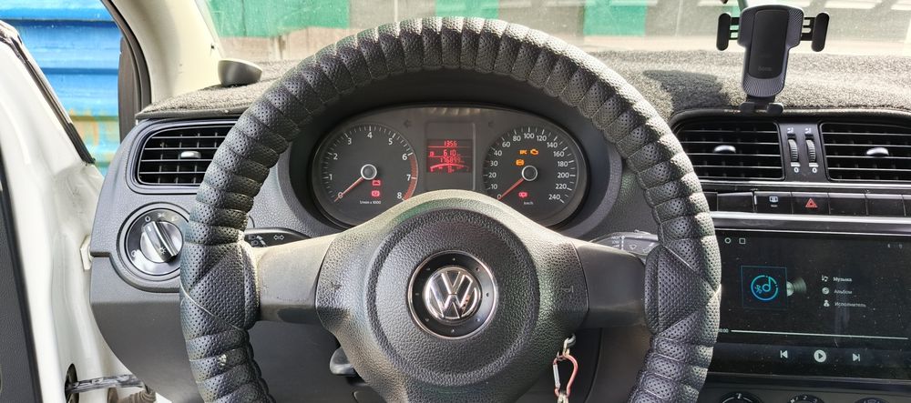 Продам Volkswagen Polo 2013
