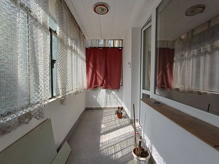 Продава се Тристаен апартамент в Велико Търново, Център - 110 кв.м за 1500 €/кв.м - Снимка #7