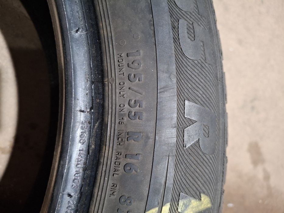 2 Anvelope de iarnă 195 55 r16 Semperit