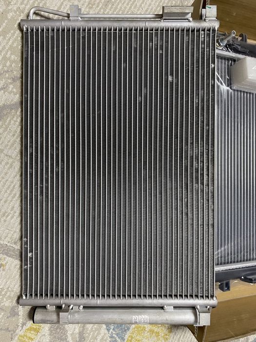 Продам новые радиаторы на hyundai accent