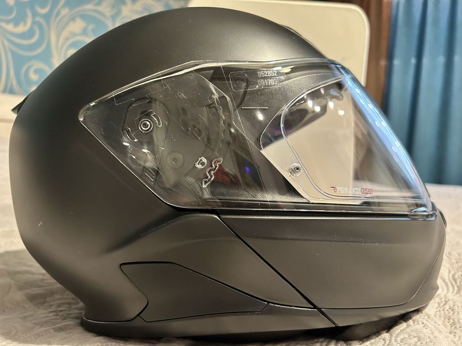 Мотошлем BMW System 7 Carbon