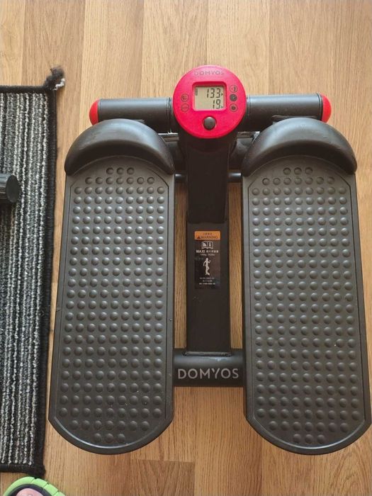 Stepper Domyos MS100 cu display multifunctional