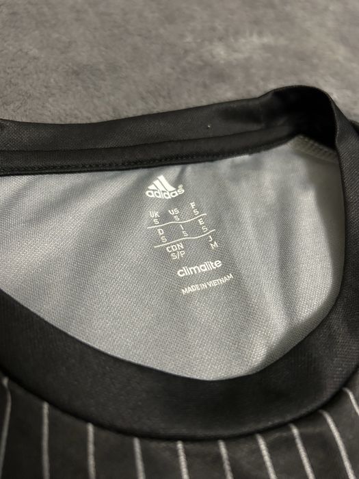 Adidas сива тениска S (оригинална)