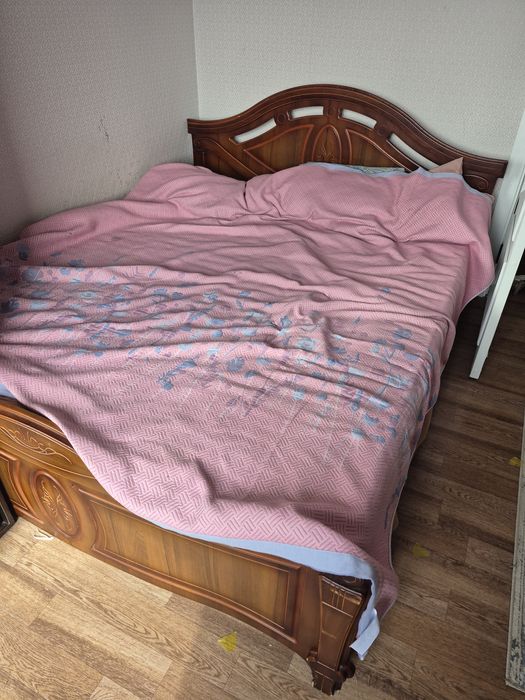 Двухспальный кровать с матрасом