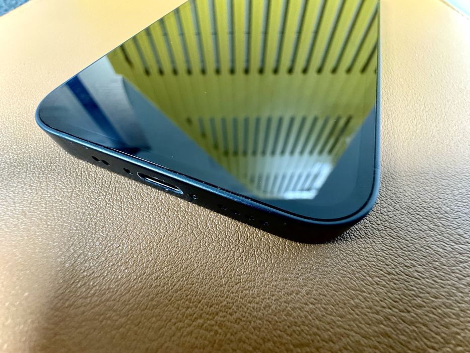 Iphone 13 mini  bleumarin inchis