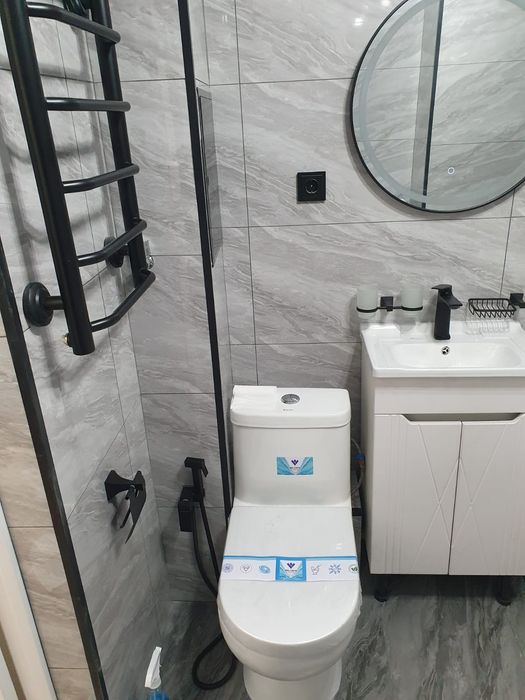 Кафельщик, сантехник, электрика.