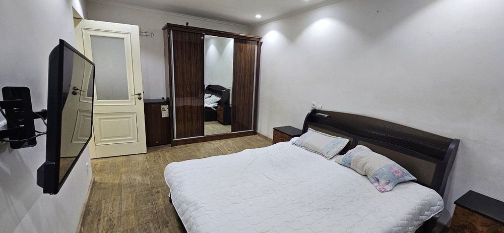 ( Массив ) Ялангач ( На Против ) Эко Базара 1*2*4 срочноо