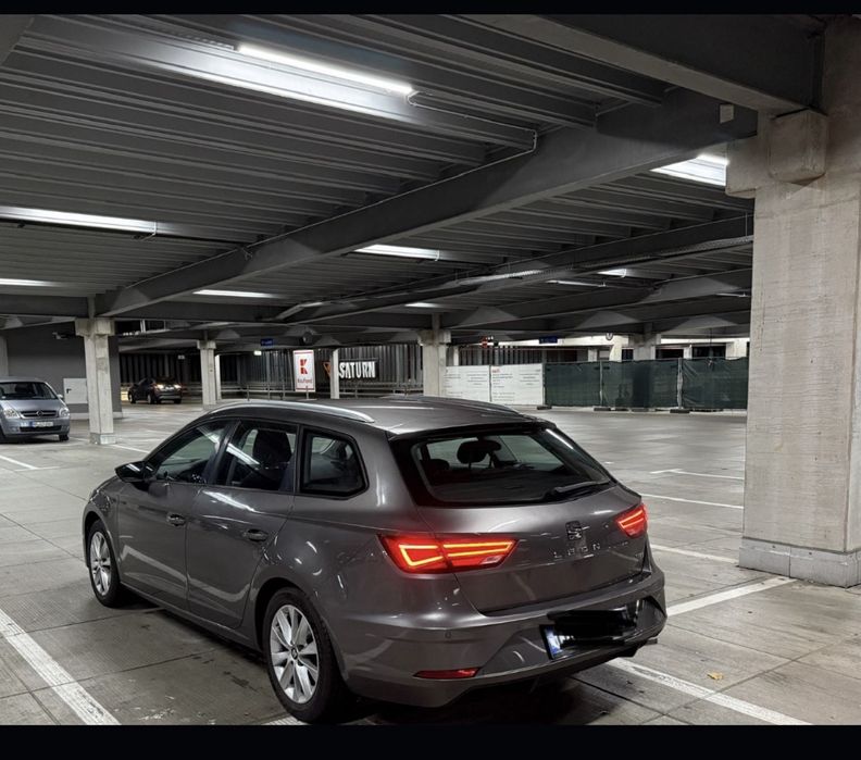 Inchiriere auto Seat Leon
