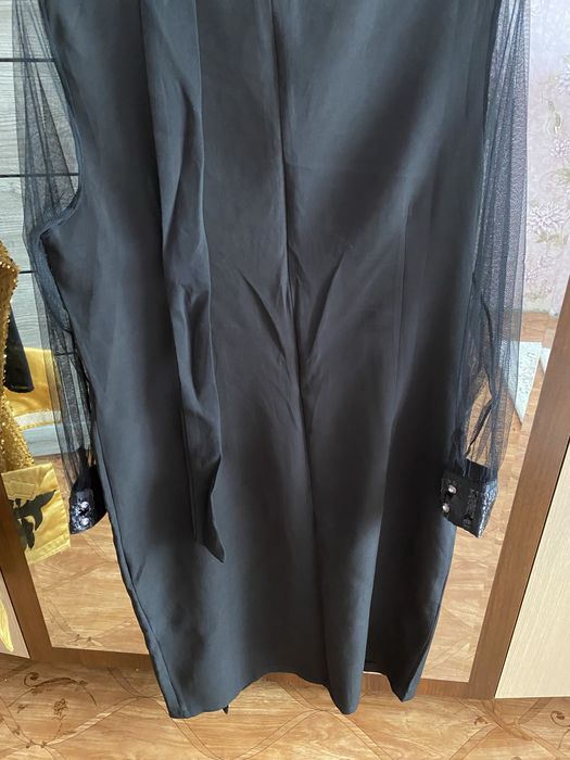 Срочно продам за 5000тг,размер 52