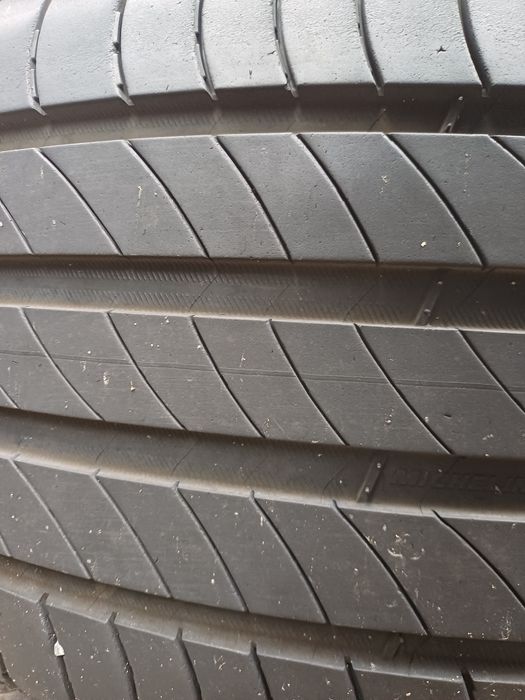 Гуми 235/40/19 Мишелин