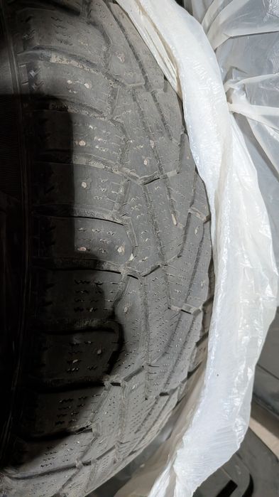 Шины 215/60/17 Pirelli ice zero / зима -  шипы