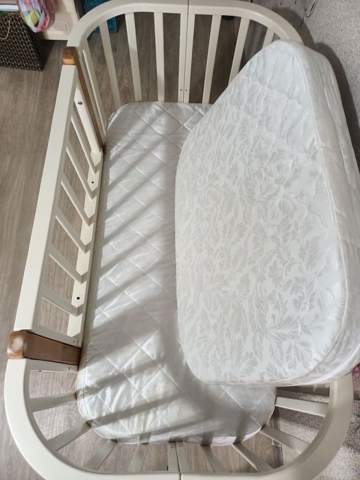 Продам детскую кроватку