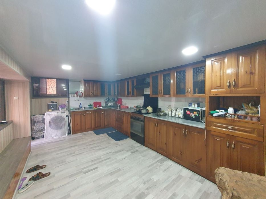 Срочни 4,5 сотикли ховли сотилади 5 хонали