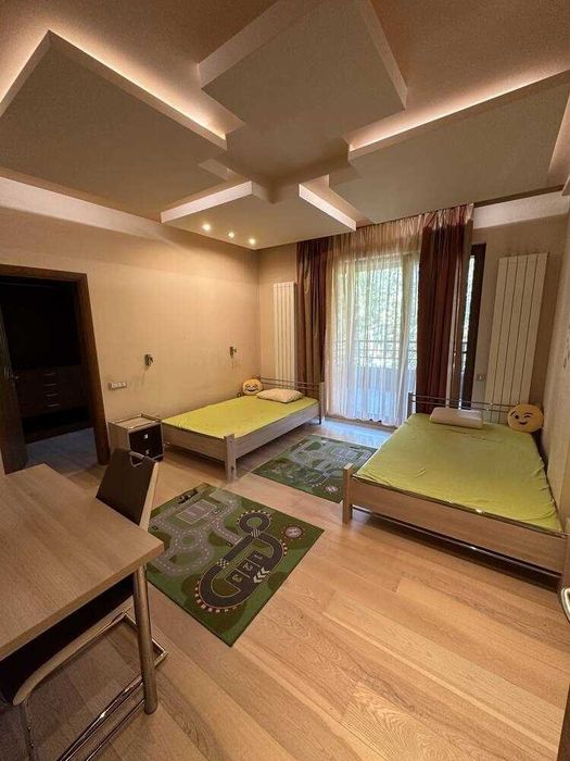 Дава се под наем Многостаен апартамент в София, Витоша - 300 кв.м за 1900 € - Снимка #4