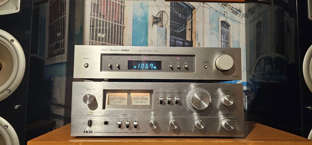 Muzica la radio tuner Fisher FM 2321 - Studio Standard