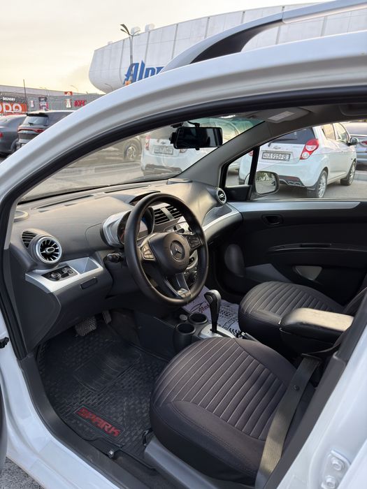 Chevrolet Spark 2018 — 3