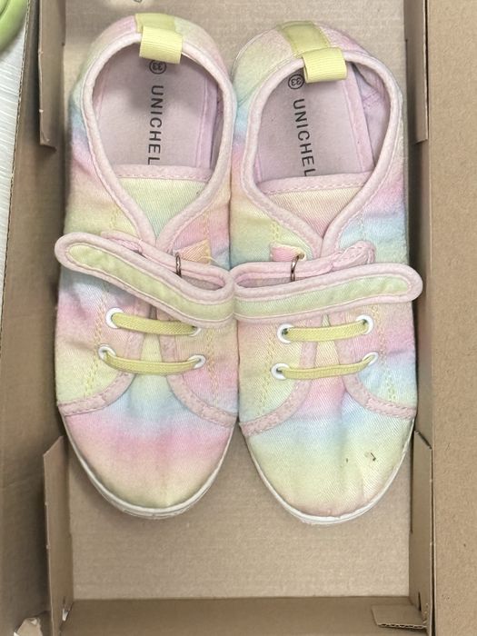 Кроссовки для девочки 33 р