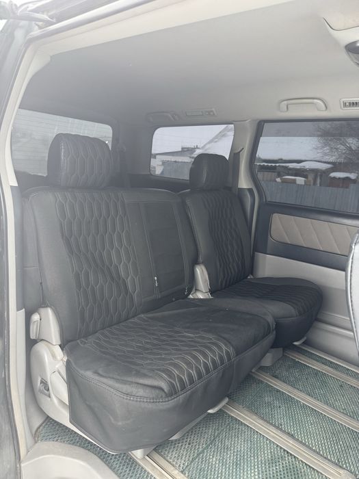 Продам чехол на Альфард