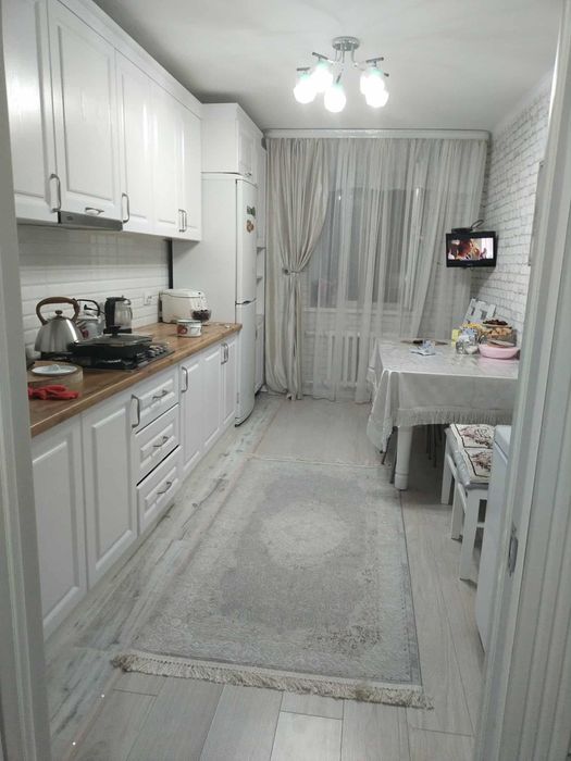 продам 2 ком.квартиру авиагородке