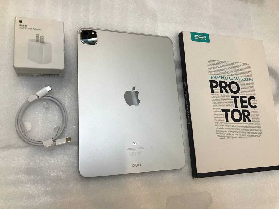 Apple Ipad Pro 11 m1 (2022), 128gb, Wi-Fi silver.