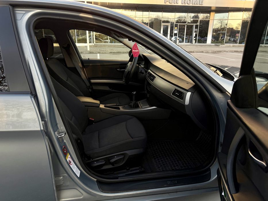 BMW 320бензин 2005