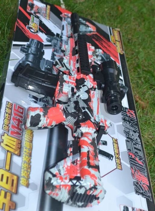 Игрушечный автомат М-416