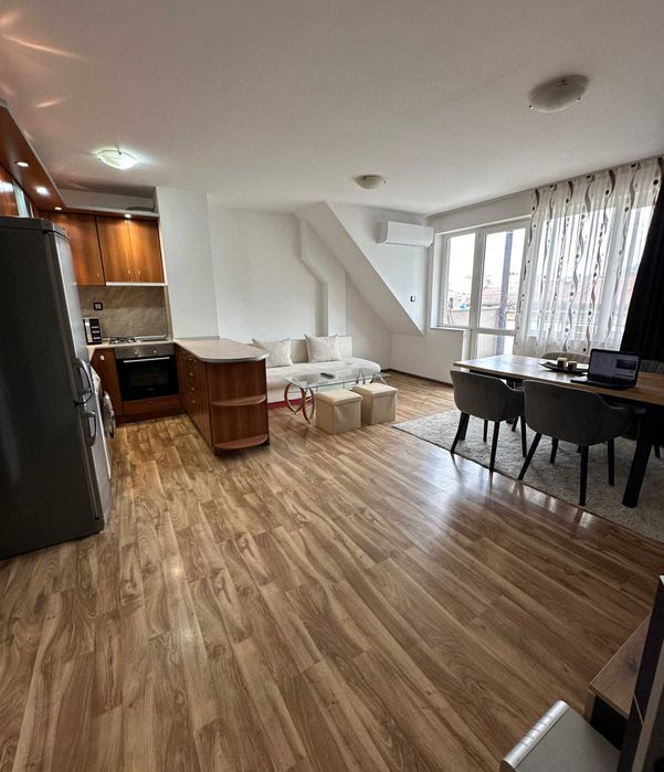 Дава се под наем Тристаен апартамент в София, Център - 96 кв.м за 499 € - Снимка #1