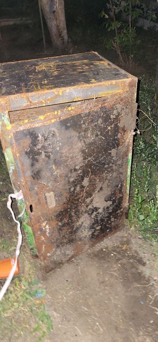 Сейф металл 10000