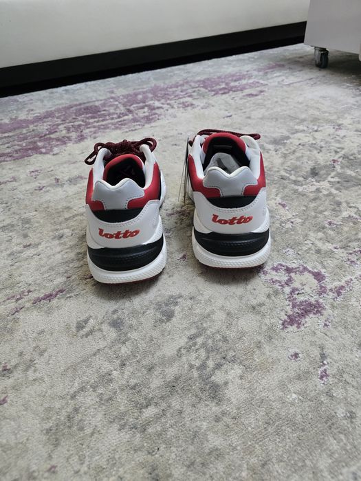 Adidași Lotto originali