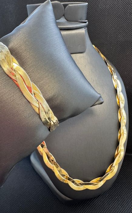 Superb  set argint placat cu aur 24k galben si alb