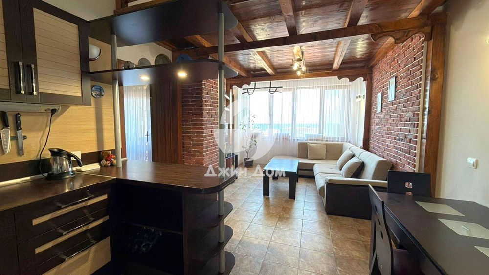 Продава се Тристаен апартамент в Свети Влас - 100 кв.м за 867 €/кв.м - Снимка #1