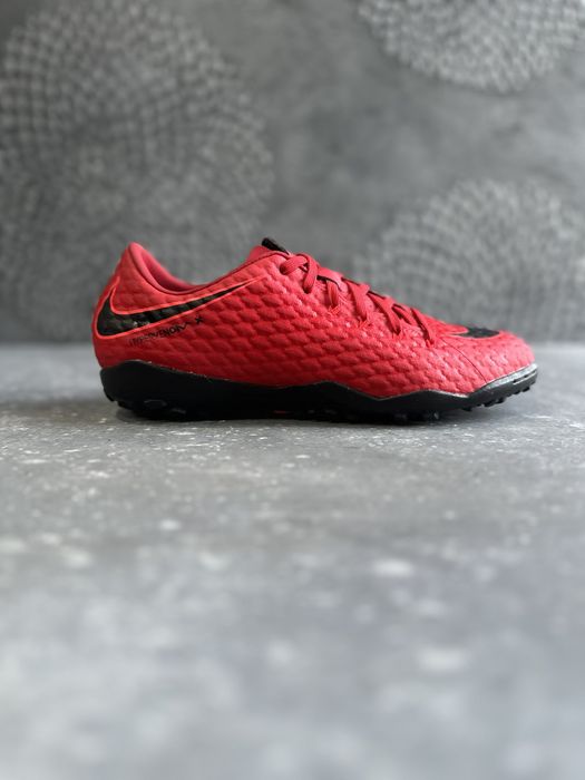 Сороконожки Nike Hypervenom