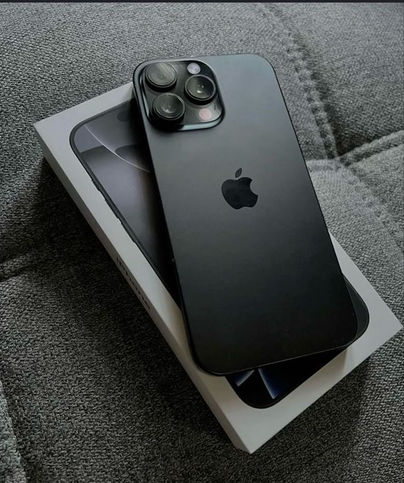Iphone 16 pro black