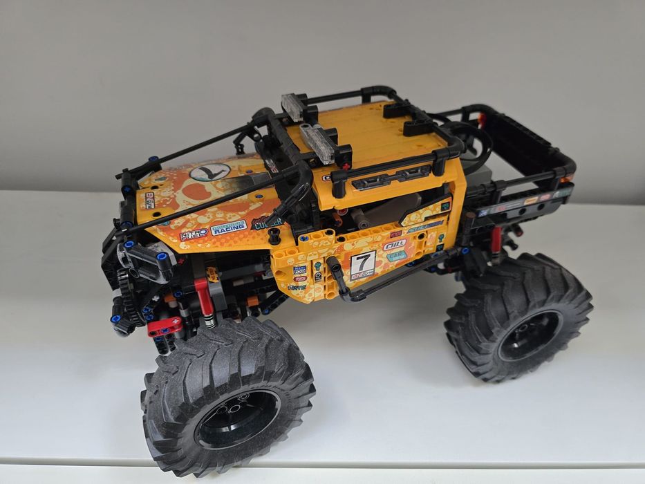 LEGO Technic  42099 cu cutie
