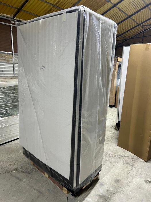 Vitrina frigorifica cu 2 usi lumina led verticala