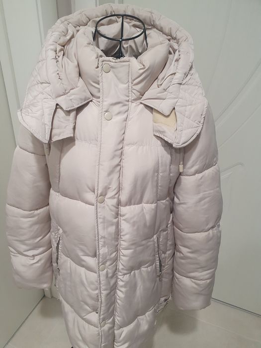 Зимно дамско яке 36/38 цвят нюд