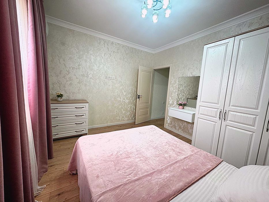 Продаю! Своя!Дархан, 4 комнатная квартира, центр.