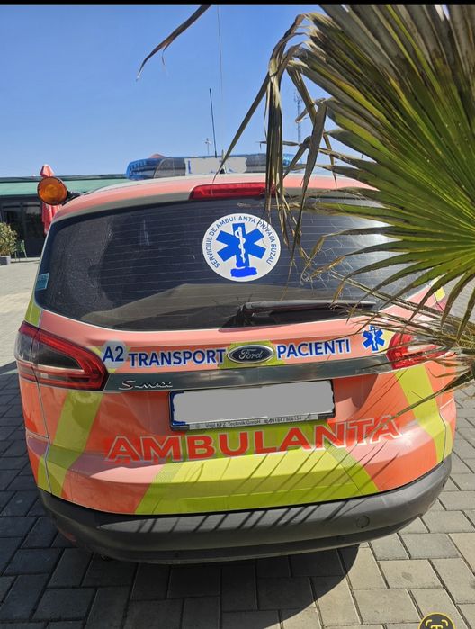 Vand Ford S max ambulanta