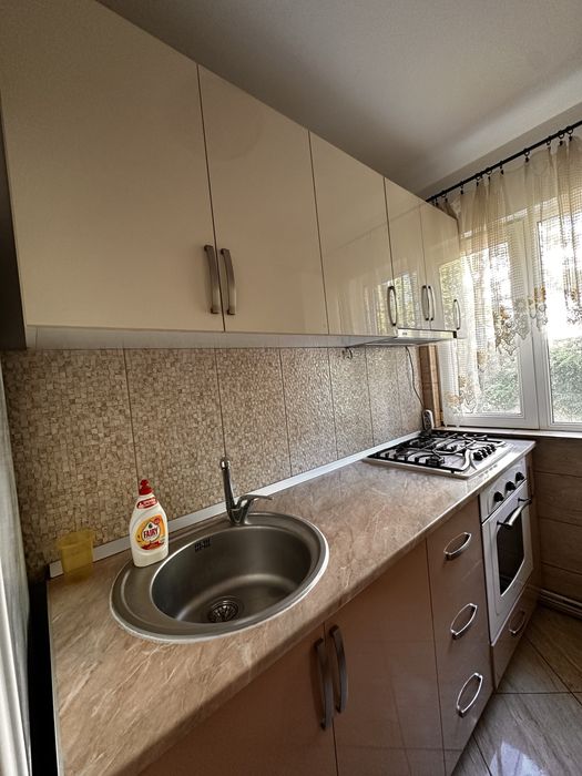 Inchiriez apartament 2 camere