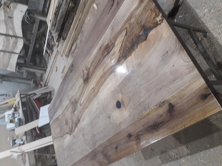 Масивни плотове от орех